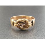 Men's 9K Yellow Gold Lovers Knot Ring. Size X. 4.48g