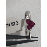 18k white gold ring with rubies; 2.5G; size M;