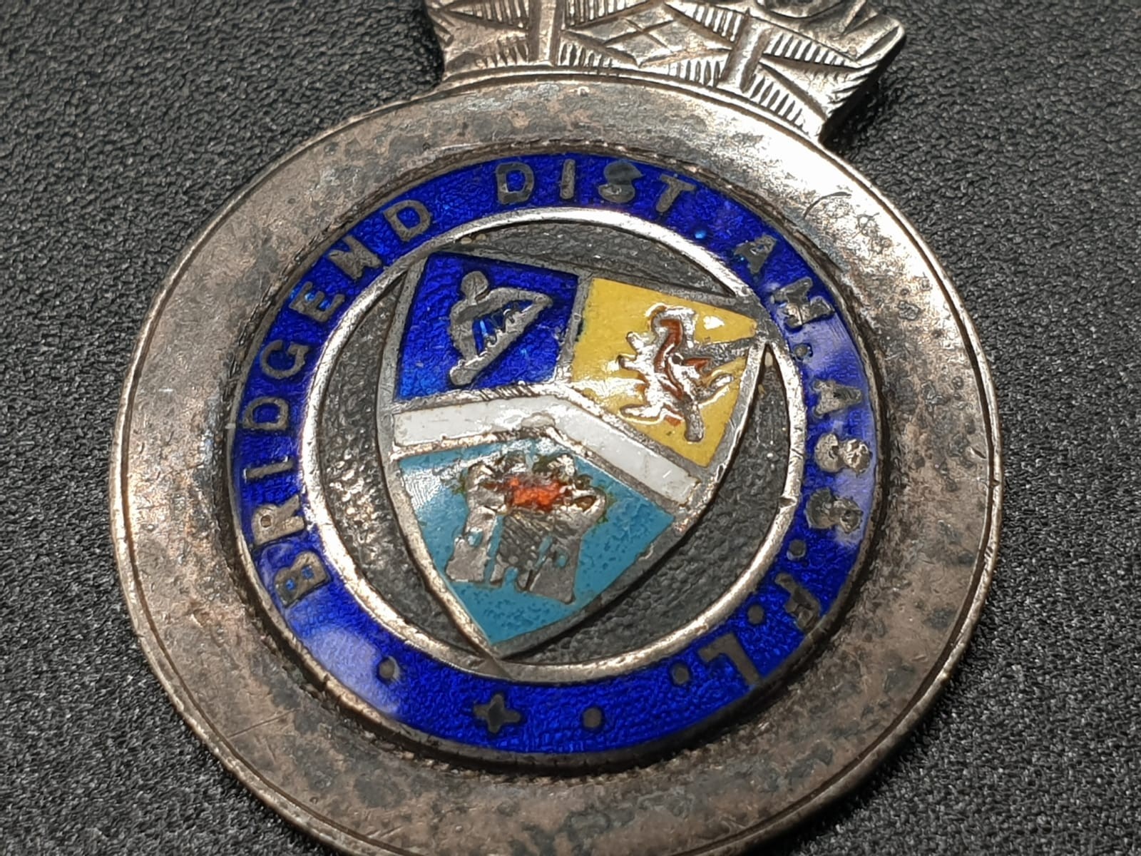 Vintage Silver Bridgend District Association Badge. - Image 2 of 4
