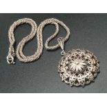 Vintage Silver Rope-Link Necklace with Flower Decorated Pendant. 36cm. 9.85g