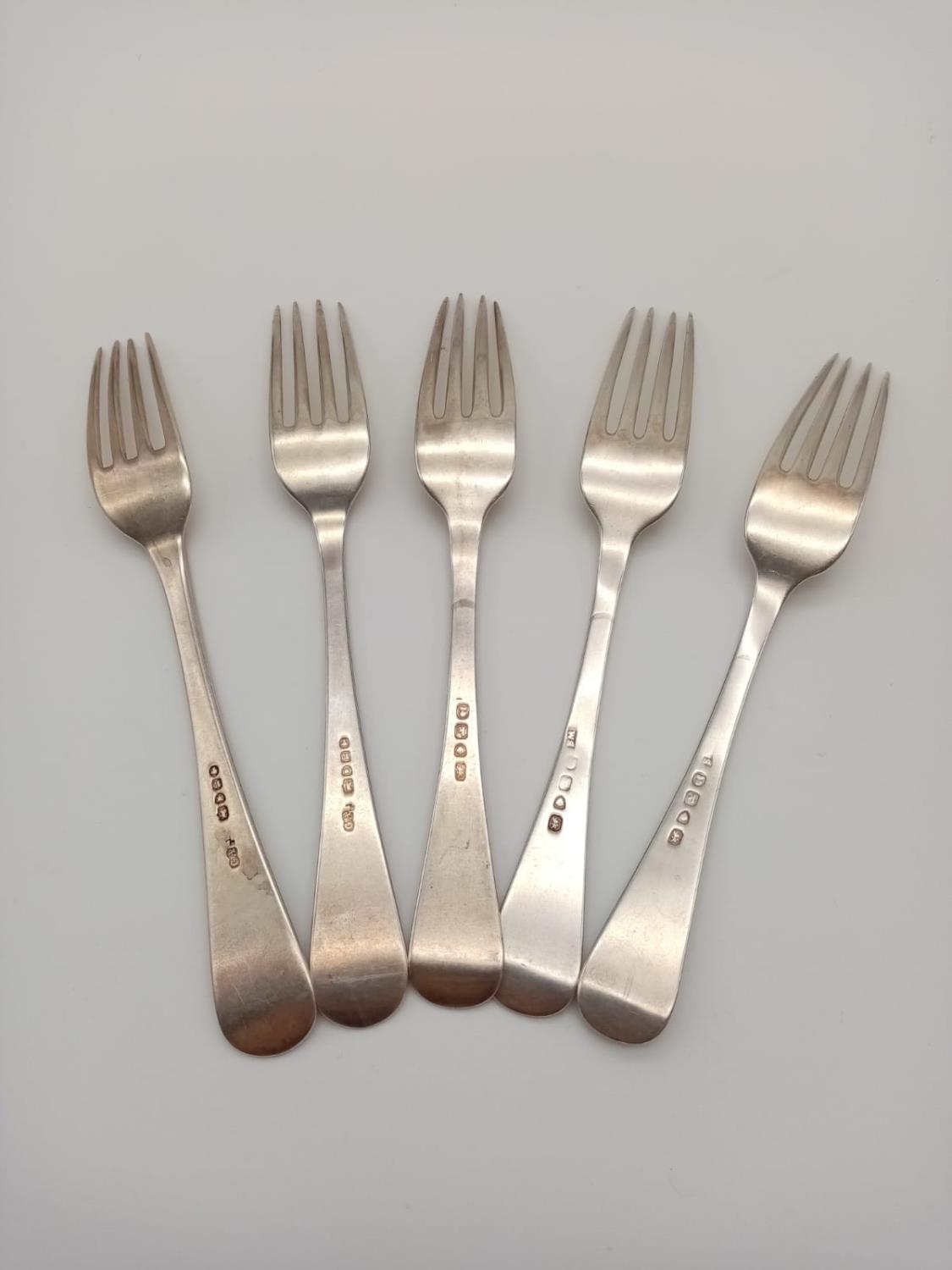 5 Georgian Silver Forks. 207g total weight. 17cm - Image 2 of 2