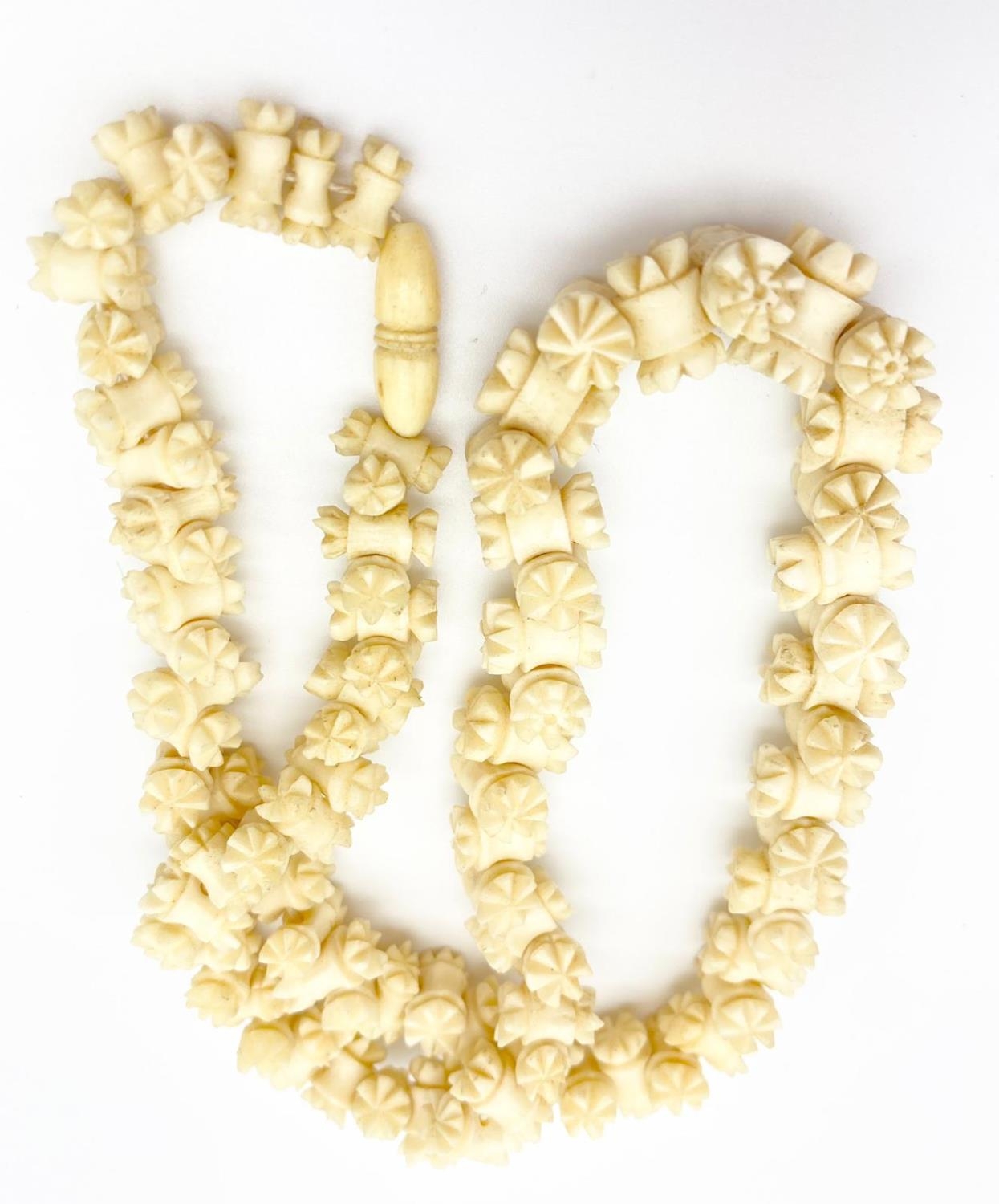 Antique Ivory Hand-Carved Floral Necklace. 44cm - Image 3 of 3