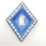 A WEDGWOOD SWEET DISH. 14 X 11cms