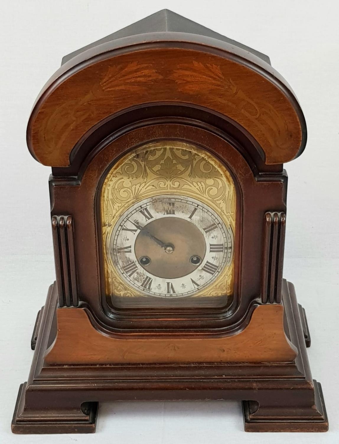 Vintage possibly antique Chiming Mantle Clock with Key. Mahogany case, Roman dials, gilded - Image 2 of 7