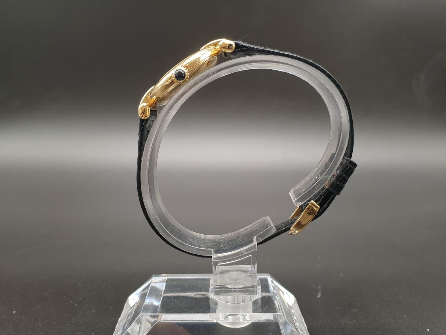 18k yellow gold Cartier quartz ladies watch, white round face and black leather strap - Image 3 of 8