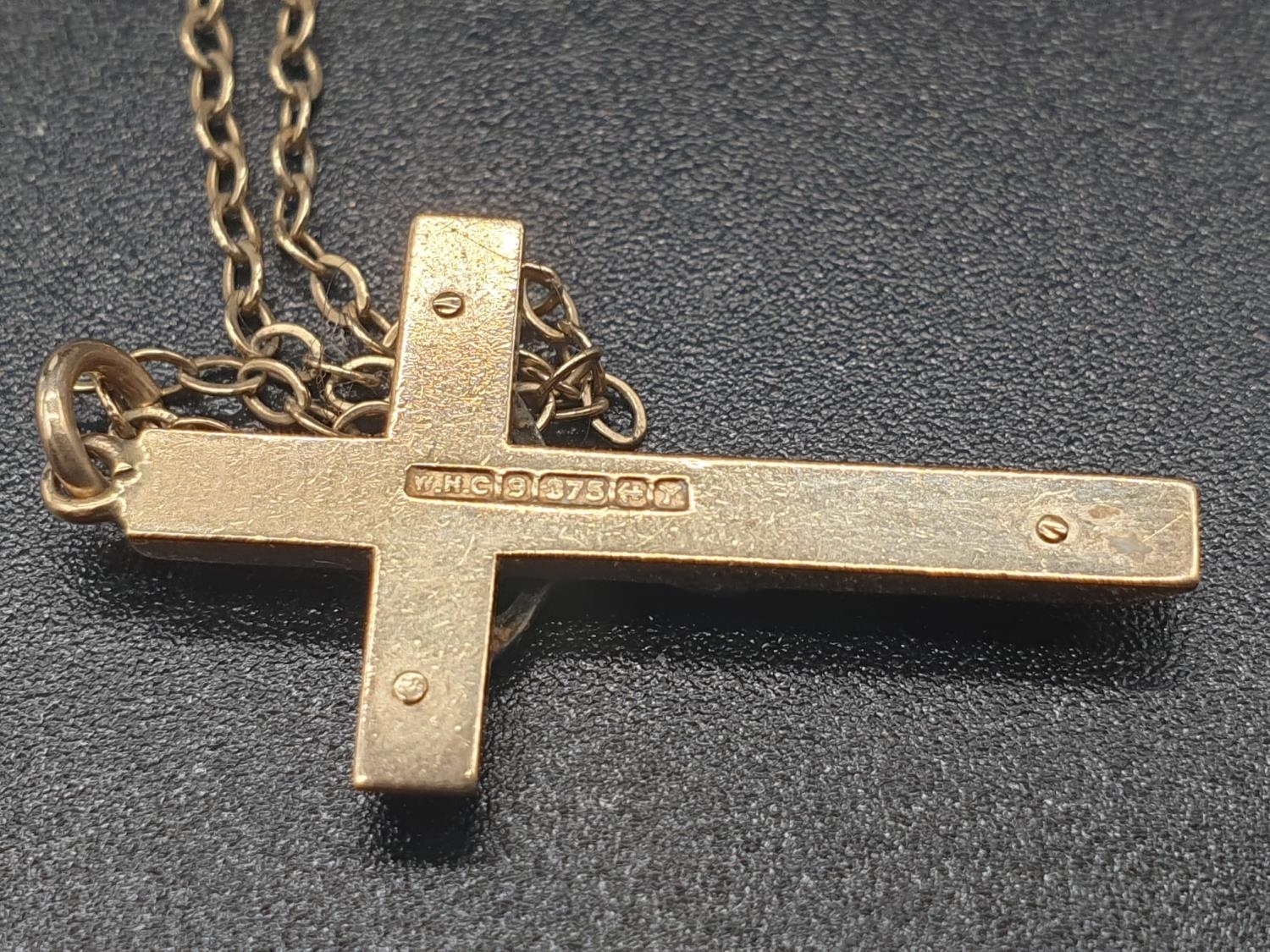 9K Yellow Gold Link Necklace with Crucifix Pendant. 46cm. 3.08g - Image 4 of 7