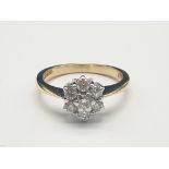 18K Yellow Gold Diamond Cluster Ring. 0.5 Carat. 3.3g.Size K