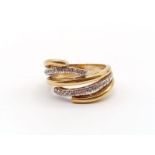18k Yellow Gold and Diamond Ring. 0.26 Carat of Diamonds with a VS grading certificate included.