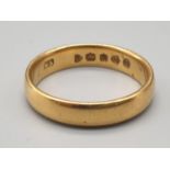 22k Yellow Gold Band/Ring. Size P. 5.12g