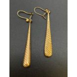 A Pair of 9K Yellow Gold Drop Earrings. 1.7g. 4cm