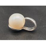 Large Silver Backed Pearl Pendant. 2.9g