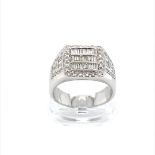 18K WHITE GOLD UNISEX DIAMOND SIGNET RING WITH 3 ROWS OF BAGUETTE CUT DIAMONDS AND FURTHER ROUND