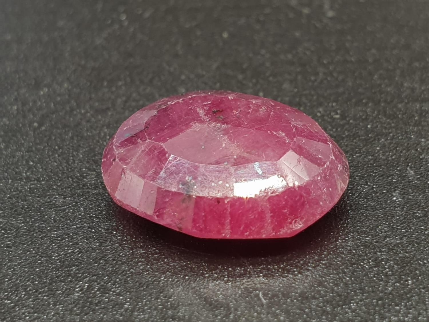 13.1cts of an Oval Shaped Natural Ruby. GLI Certified. - Image 4 of 6
