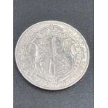 Silver half crown 1915 in extra fine/brilliant condition. Exceptional high-grade coin ,having bold