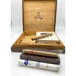A MONTE CRISTO CIGAR BOX WITH DUNHILL CIGARS AND 2 HAVANA CIGARS, 26 X 26CMS