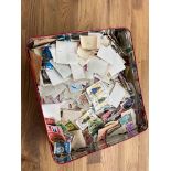 BISCUIT TIN full containing all world off paper. Many 1000s and useful for the winter's night!