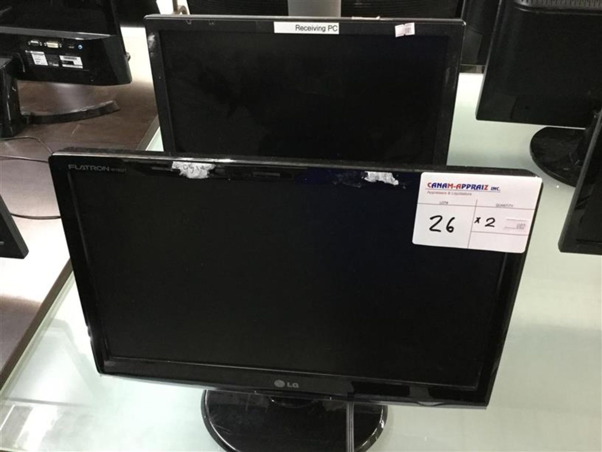 LG MONITOR X 1PC AND DELL MONITOR X 1PC