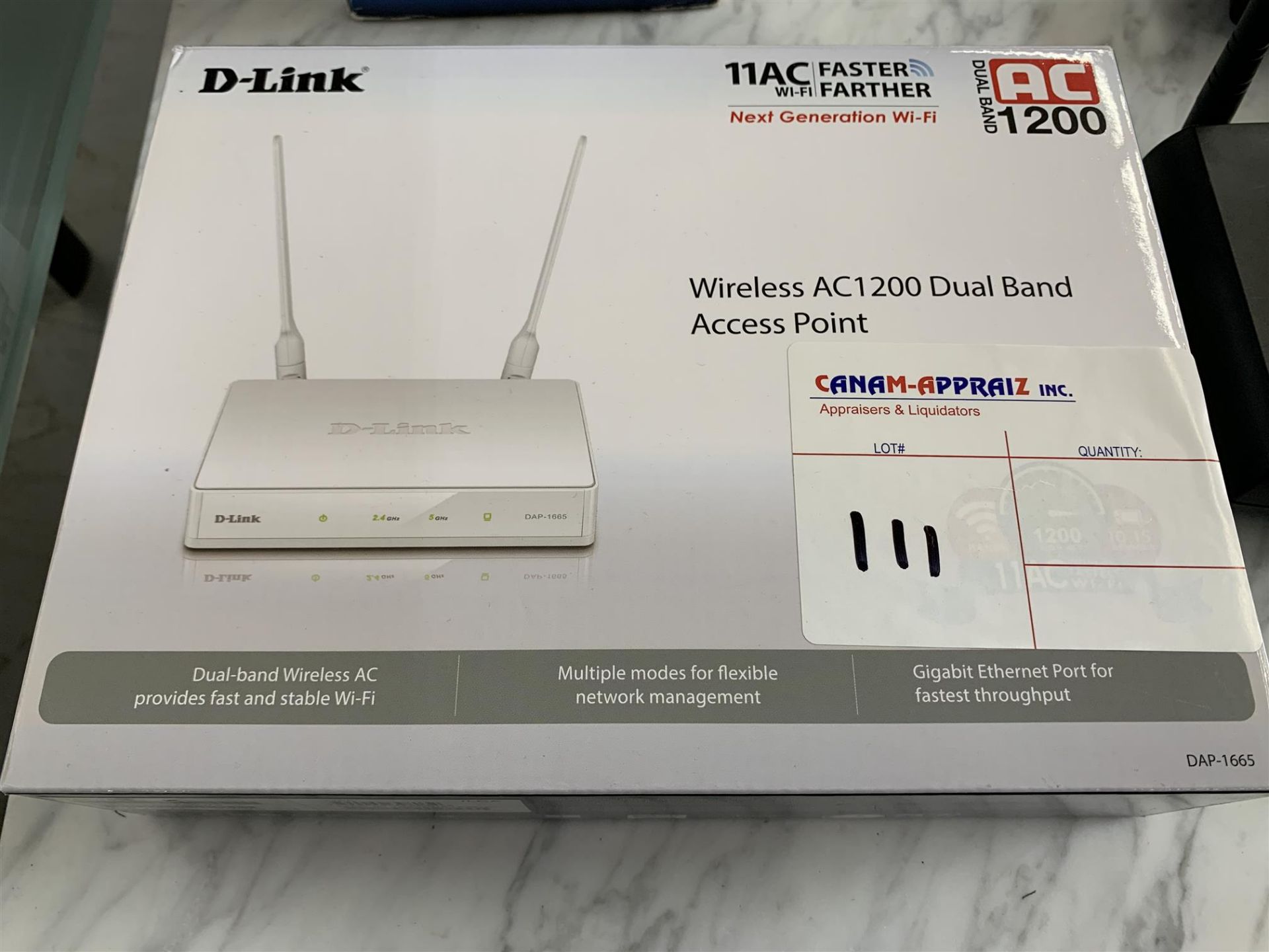 DLINK - AC 1200 DUAL BAND ACCESS POINT - MODEL # DAP-1665