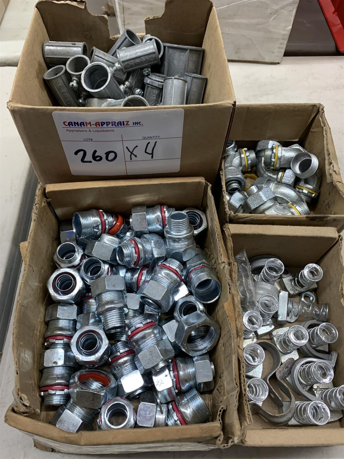 MIXED LOT - ASSORTED FITTINGS/CONNECTORS