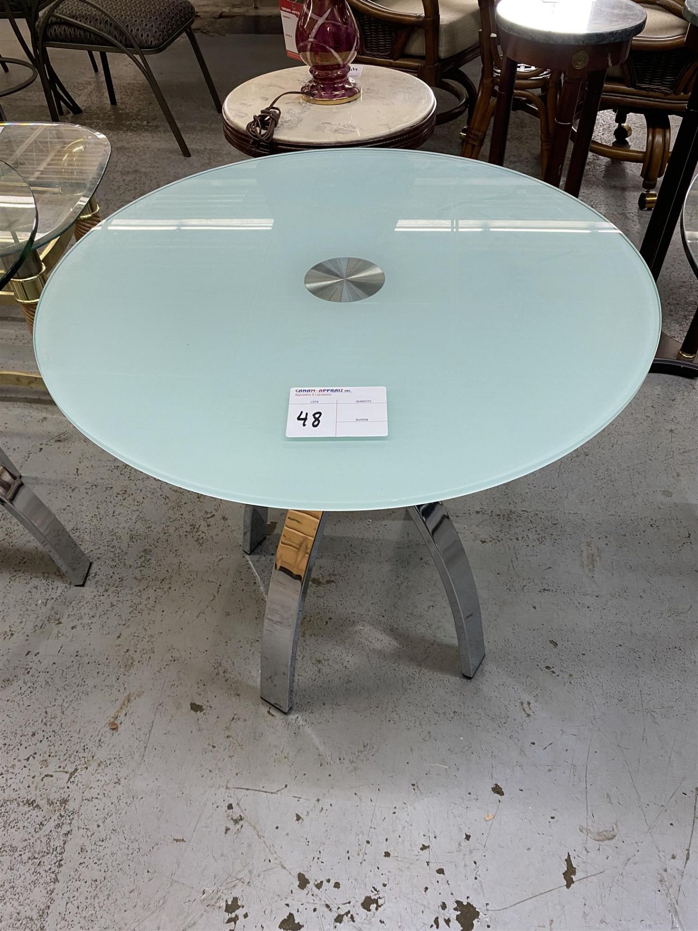 40" ROUND FROSTED GLASS TABLE W/ CHROME LEGS