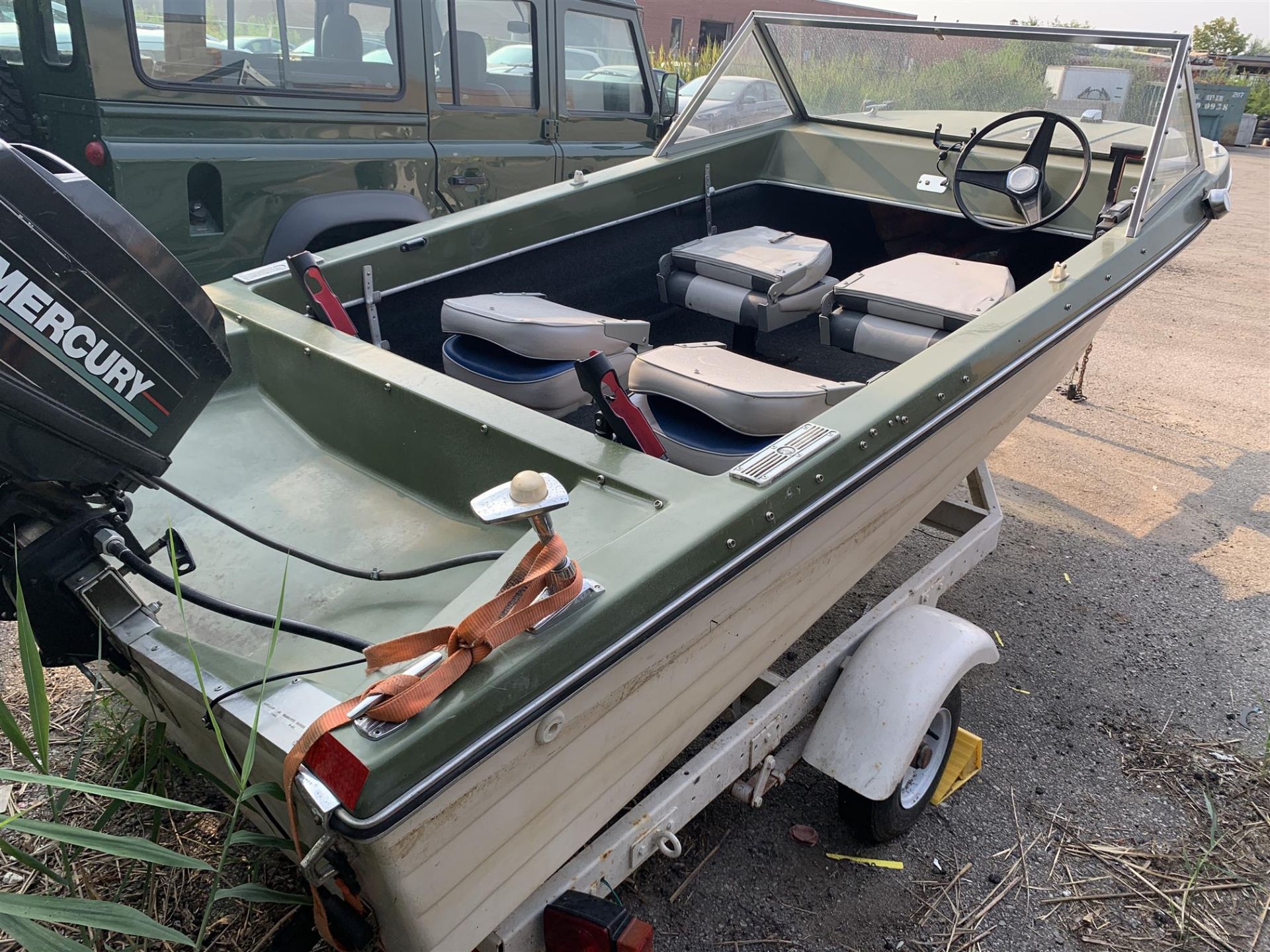 14' CADORETTE CANOES V-50 FIBERGLASS PLEASURE CRAFT W/TRAILER - INCLUDES: HUMMINGBIRD HELIX 5 GPS/ - Image 5 of 10