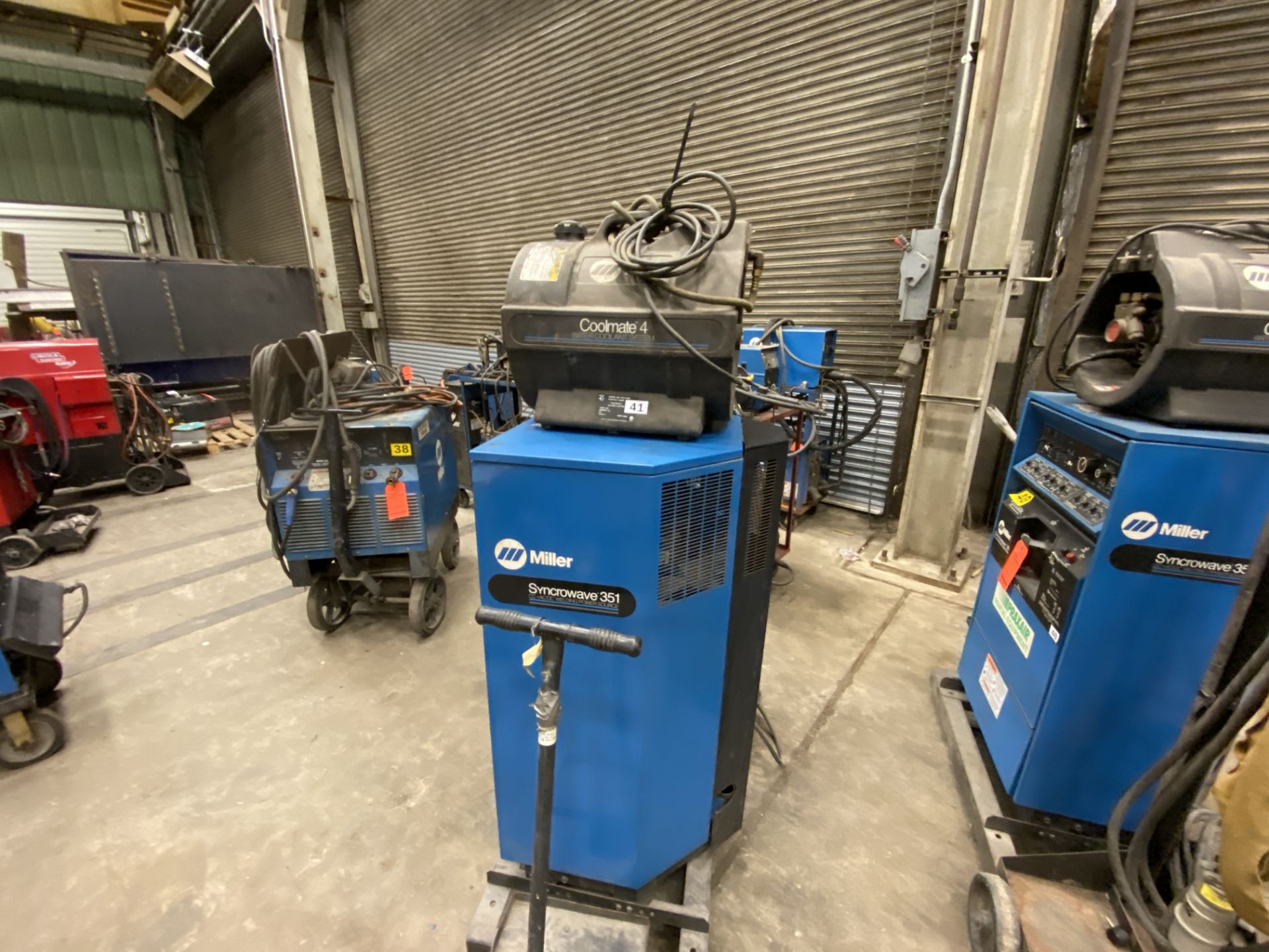 Miller synchrowave 351 CC ac/DC arc welder SN KH316086 with Coolmate 4 water chiller with foot - Image 2 of 4