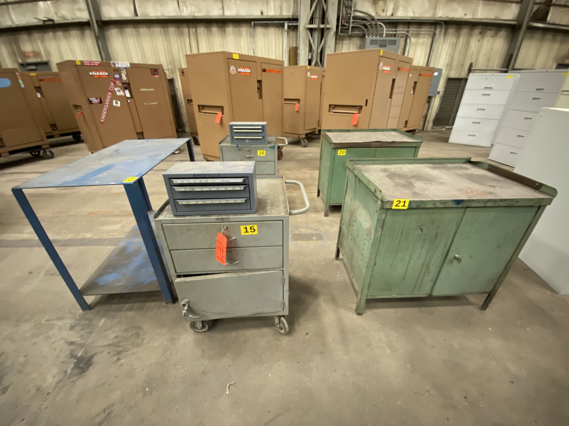 Lot of (5) rolling tool cabinets and bench, including (2) 36" x 24" 2 door 3 tier, and (2) 20" x 24"