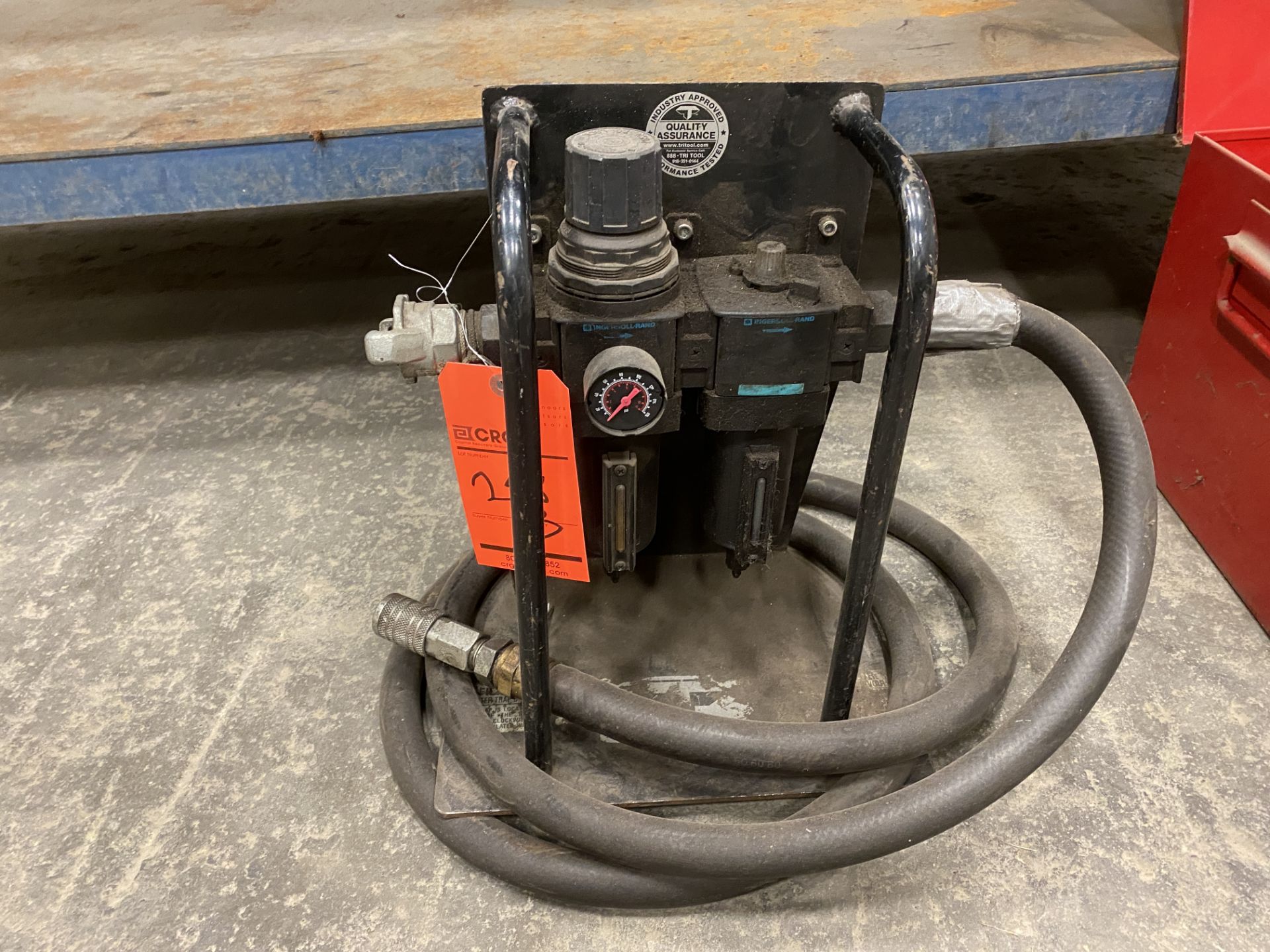 Tri Tool compressed-air regulator