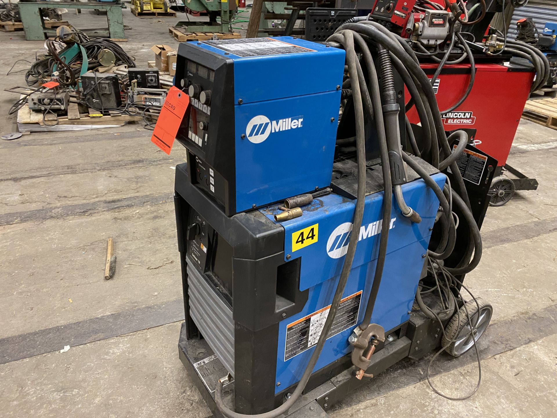 Miller Continuum 350 400 amp arc welder with Continuum digital programmable wire feed on rolling - Image 2 of 3