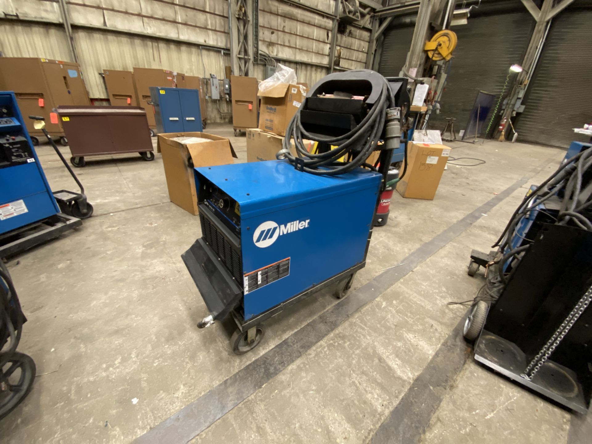 Miller Gold Star 652 CC DC arc welder SN n/a on rolling cart - Image 2 of 3