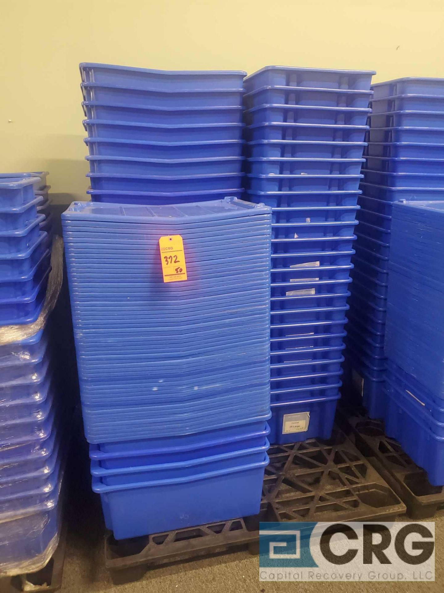 Lot of (50) interlocking stackable plastic totes with covers