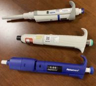 Lot of (4) Pipettes