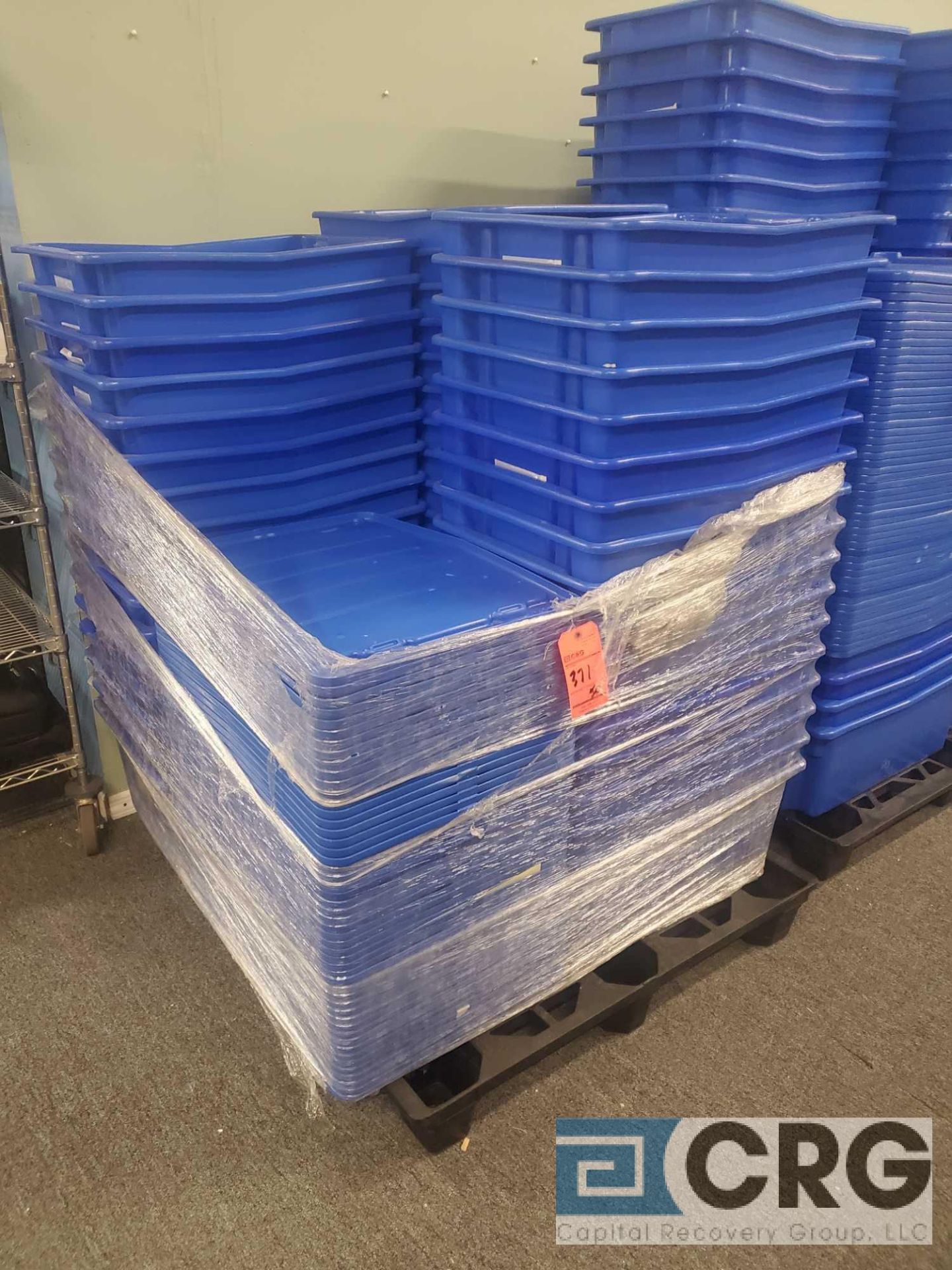 Lot of (50) interlocking stackable plastic totes with covers