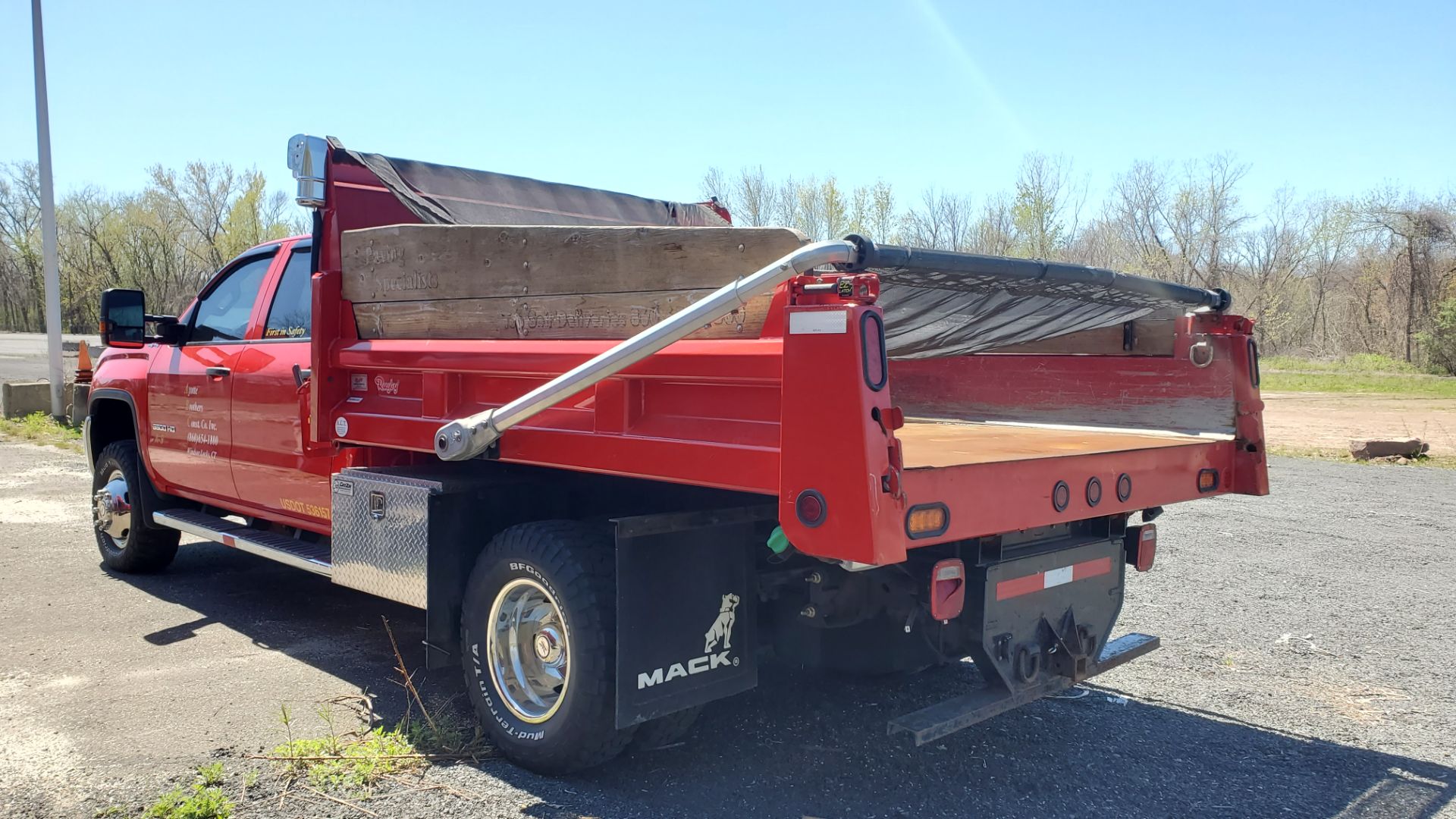 2017 GMC Sierra 3500 dump truck, 12’ dump body with roll tarp, aluminum wheels, 4 X 4, 19,990 MILES - Image 2 of 3