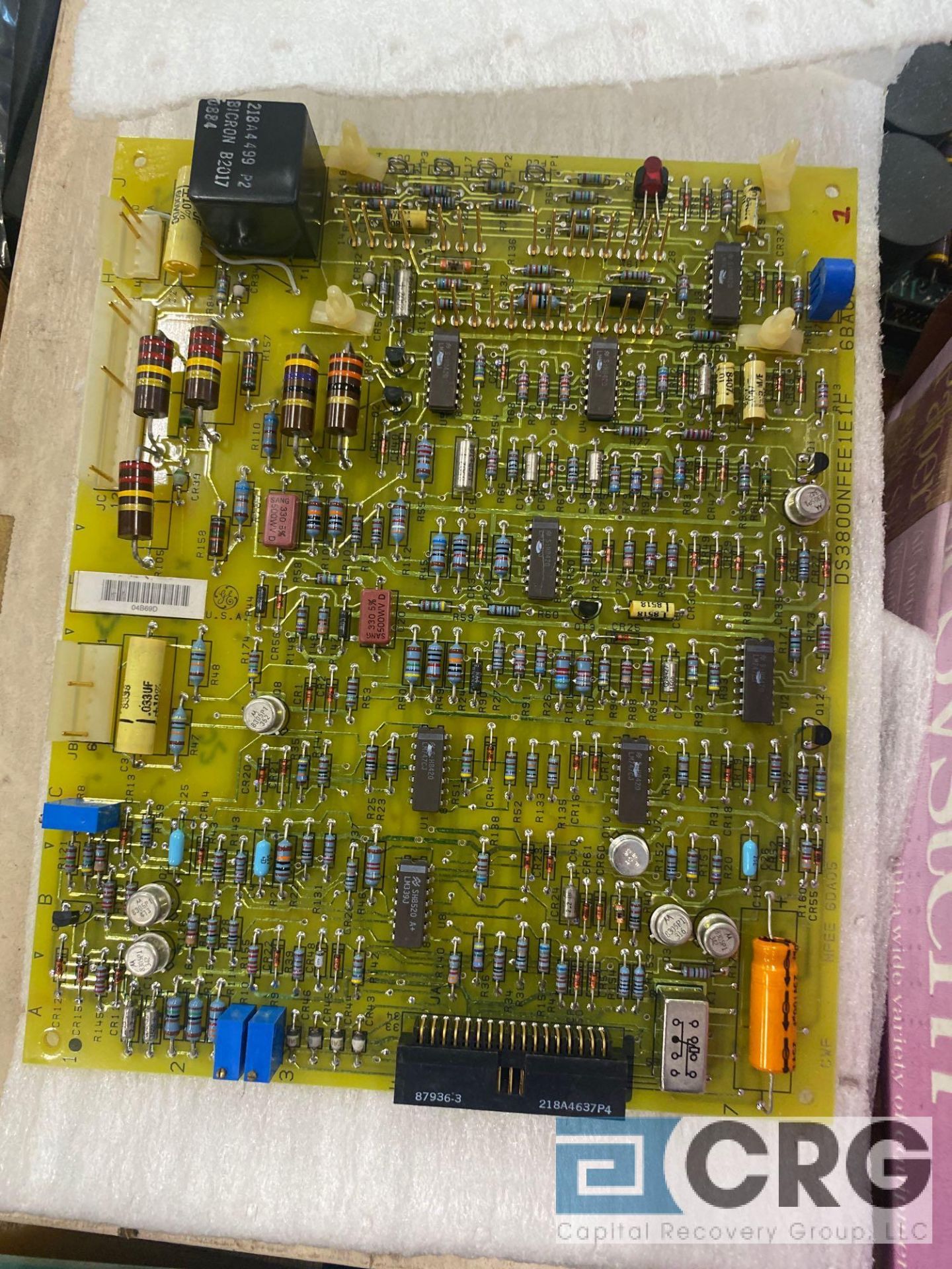 Lot of assorted electronics, fuses, control units, and circuit boards, including (1) Power Survey - Image 11 of 33