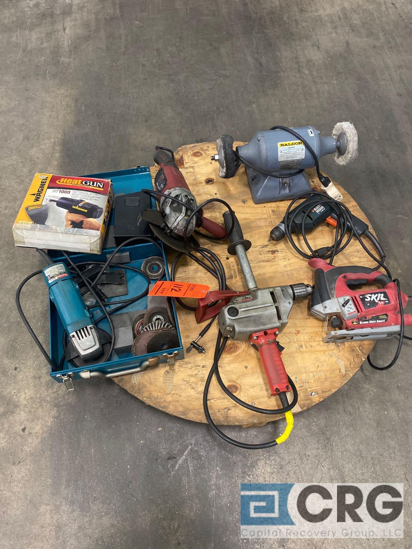 Lot of (7) electric tools, including (1) Baldor 111 2P buffer, (1) Black and Decker BD1000 Type 2