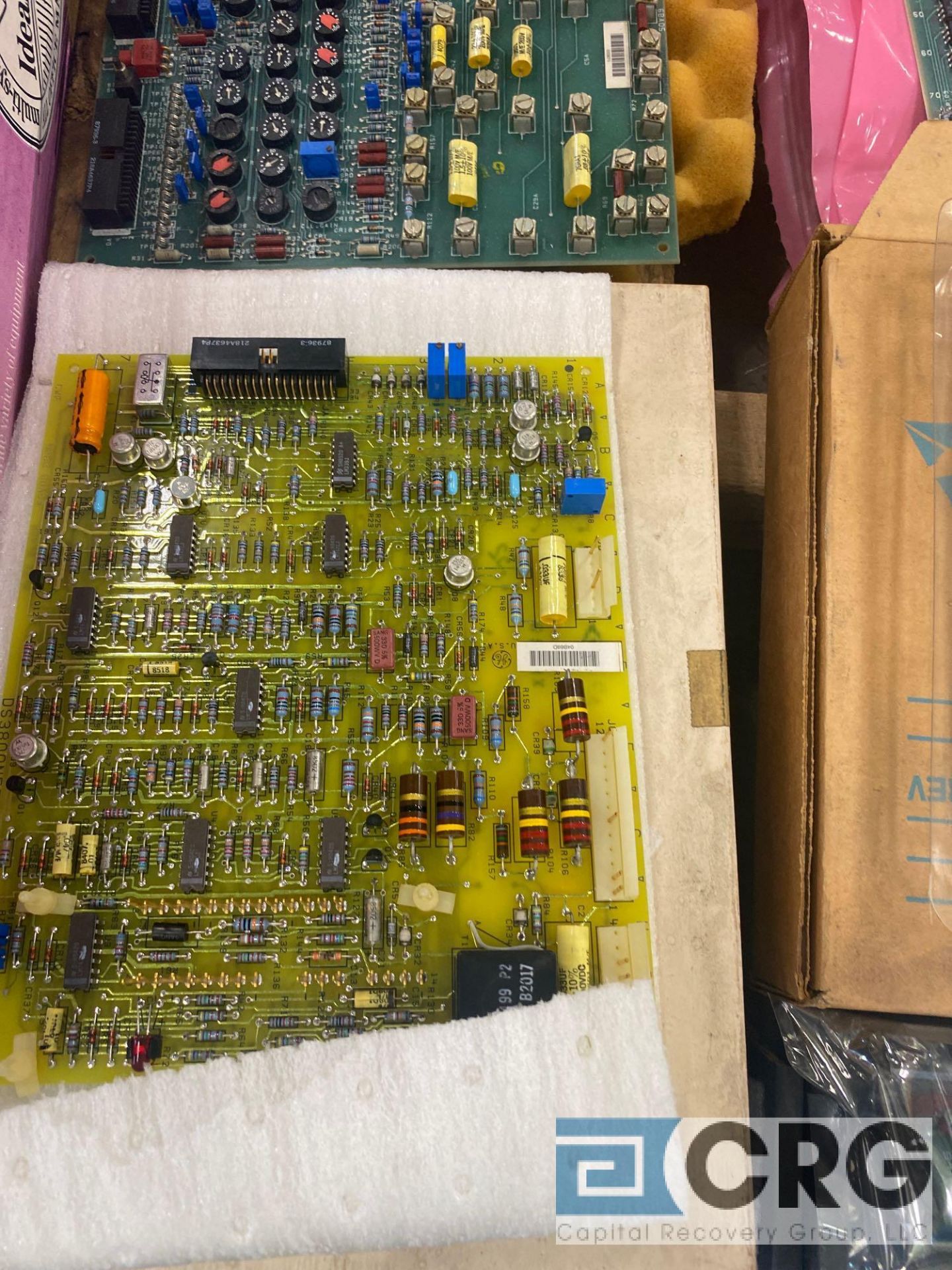 Lot of assorted electronics, fuses, control units, and circuit boards, including (1) Power Survey - Image 18 of 33