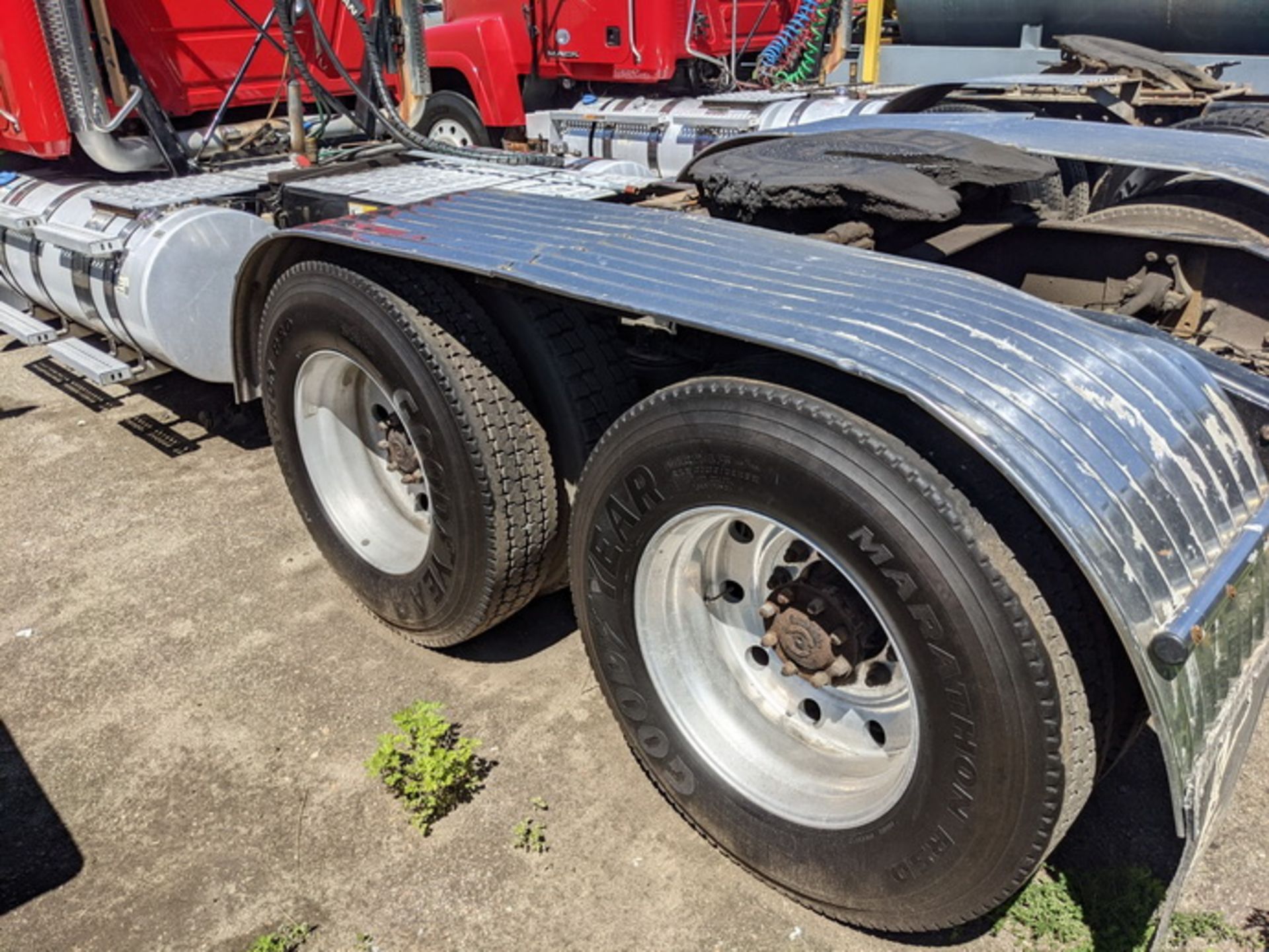 2015 Mack CHU613 tandem axle day cab, Mack MP8 505C H.P. engine, Fuller13sp manual transmission, 14k - Image 12 of 24