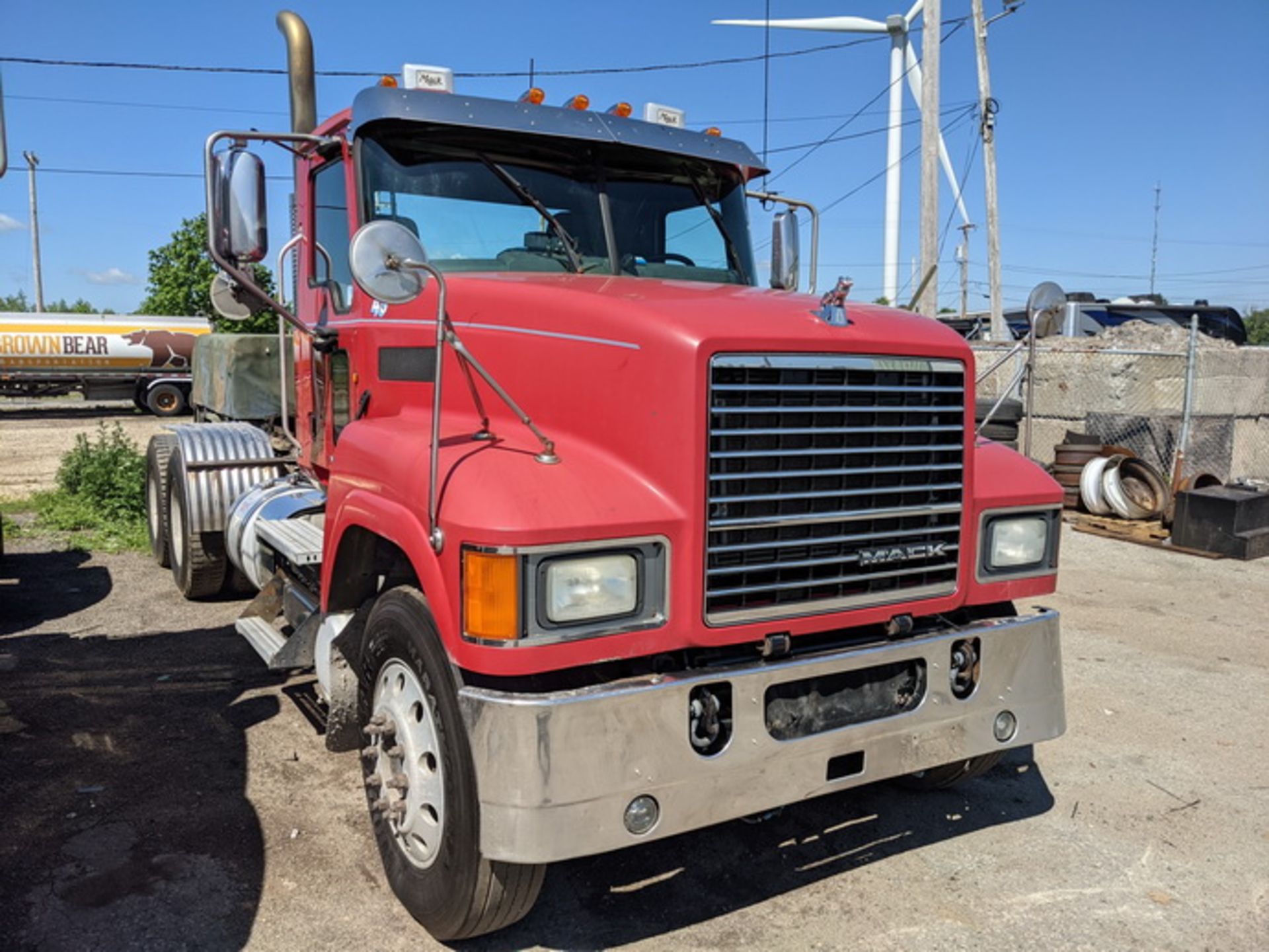 2014 Mack CHU613 tandem axle day cab, Mack MP8 505C H.P. engine, Fuller 18sp manual transmission, - Image 2 of 22