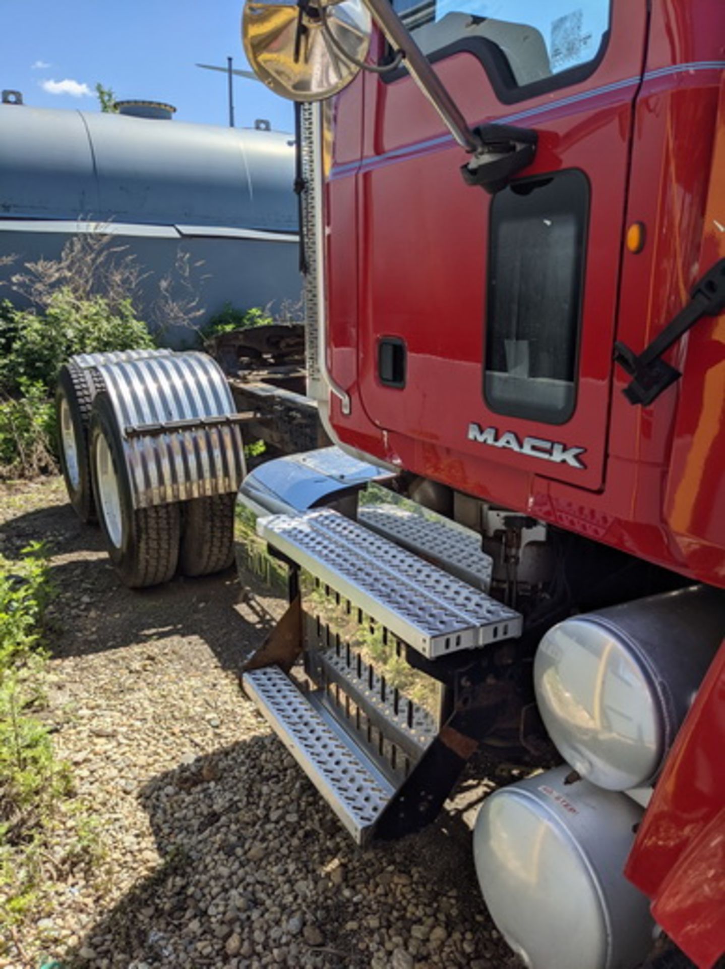 2014 Mack CHU613 tandem axle day cab, Mack MP8 505C H.P. engine, Fuller 10sp manual transmission, 12 - Image 5 of 21