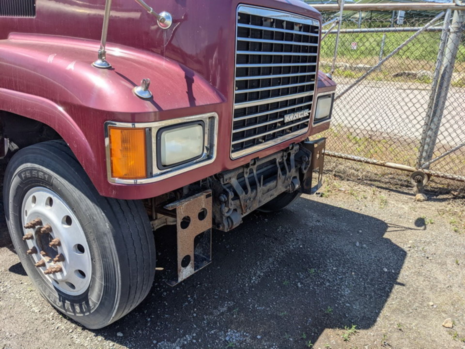 2008 Mack CHU613 tandem axle sleeper, PARTS TRUCK, cannibalized, VIN# 1M1AN07Y38N003443, 11R24.5 - Image 2 of 12