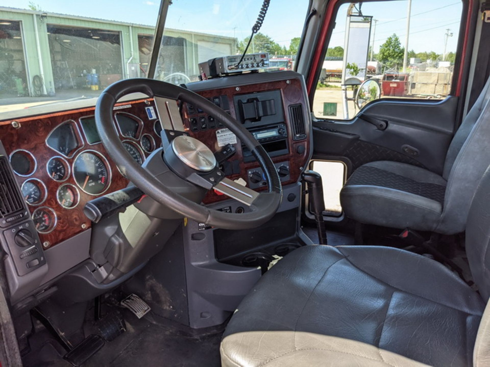 2013 Mack CHU613 tandem axle day cab, Mack MP8 505C H.P. engine, Fuller 10sp manual transmission, - Image 16 of 22