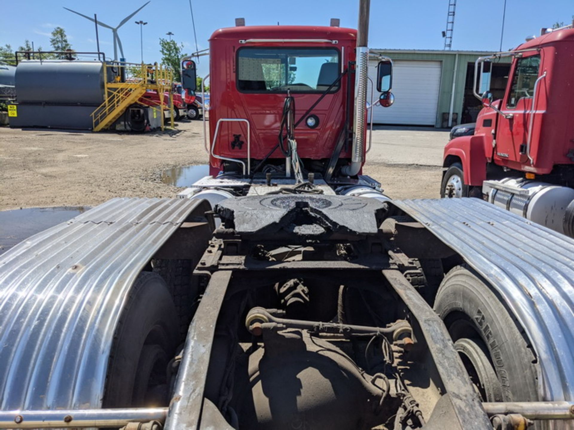 2016 Mack CHU613 tandem axle day cab, Mack MP8 505C H.P. engine, Fuller 18sp manual transmission, - Image 10 of 19