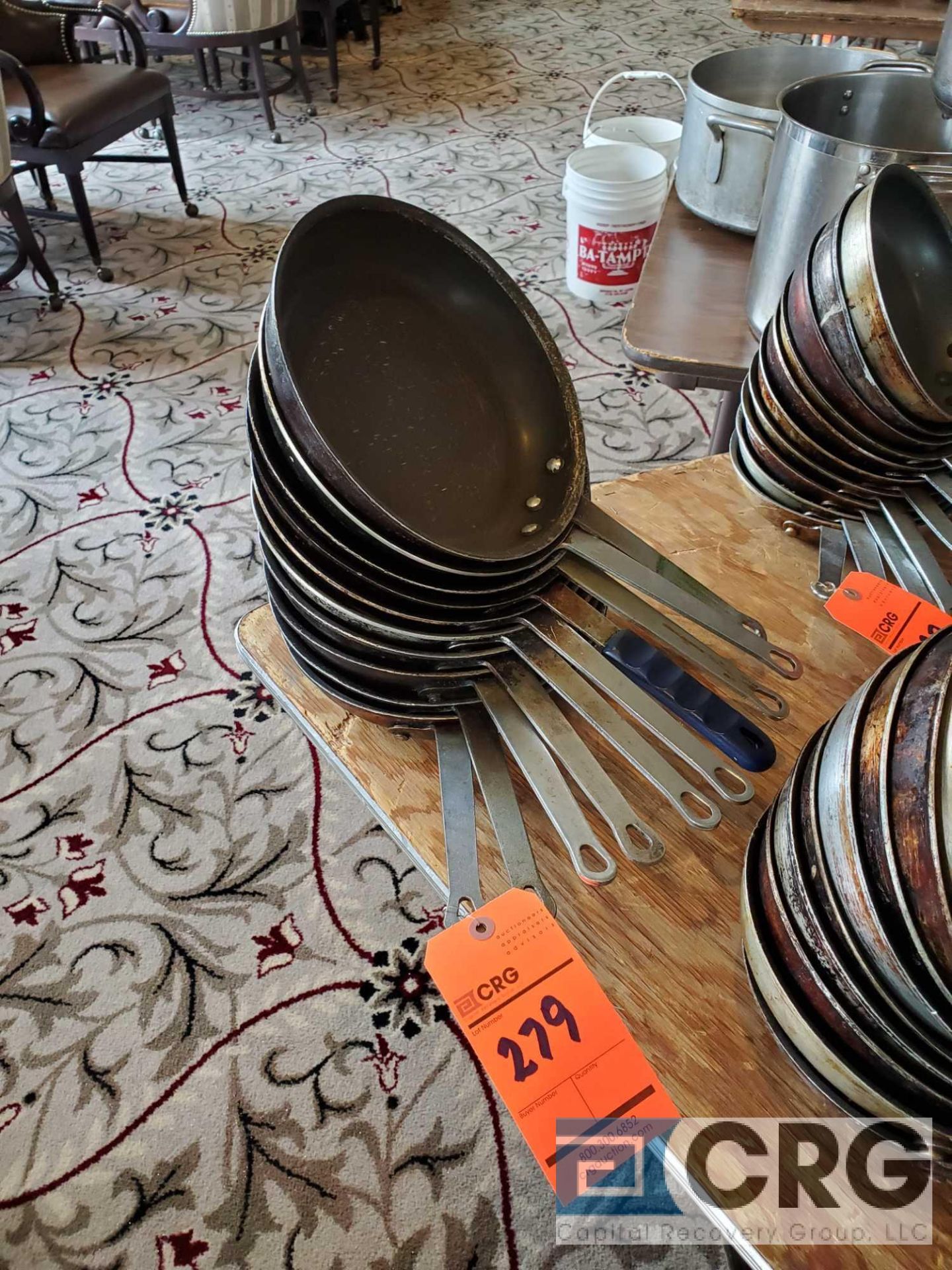 Lot of (10) assorted WINCO 10 in. teflon coated frying pans