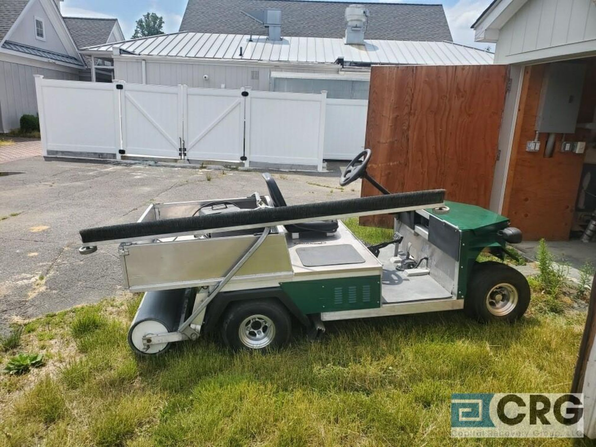 2015 Gilberti ServAce Roller Tennis utility Cart (Like New Condition) Low Hours - Image 2 of 2