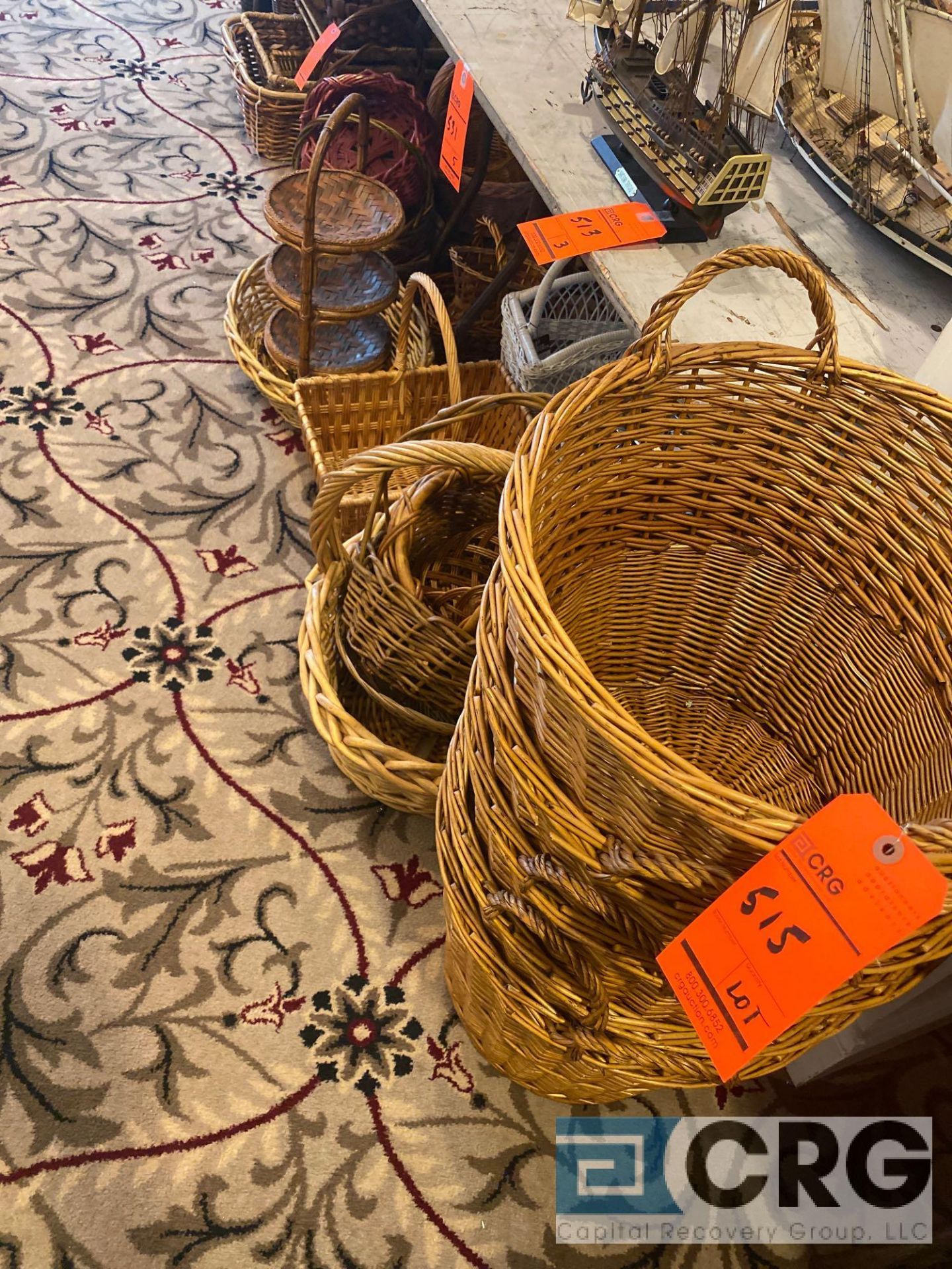 Lot of (54) assorted wicker baskets and platters - Image 2 of 7