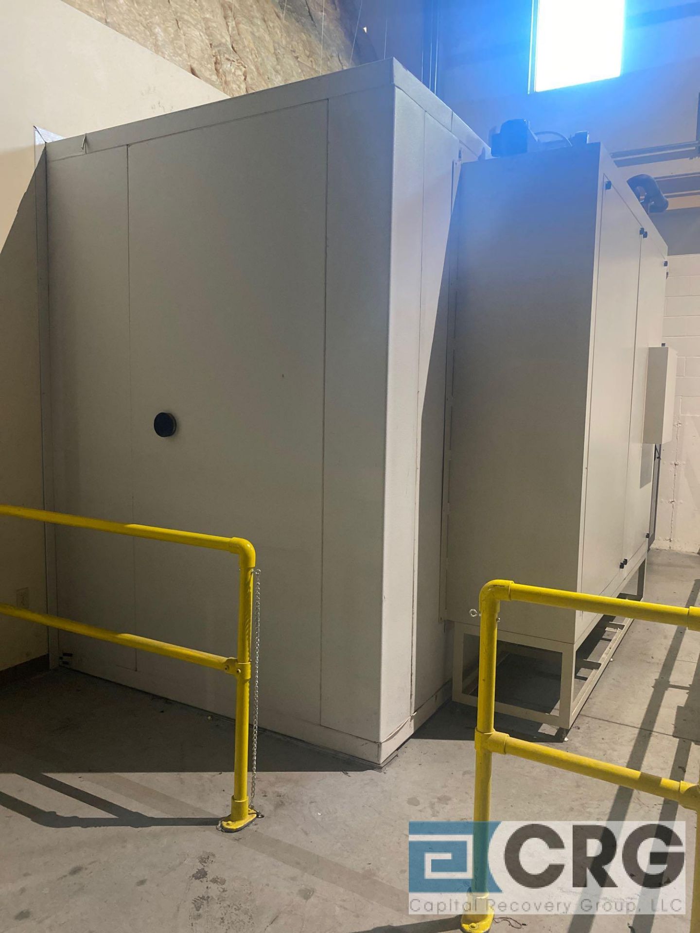 Associated Environmental Systems Walk in environmental test chamber, 12’ X 12’ X 9’ 304 w/Chiller - Image 9 of 13