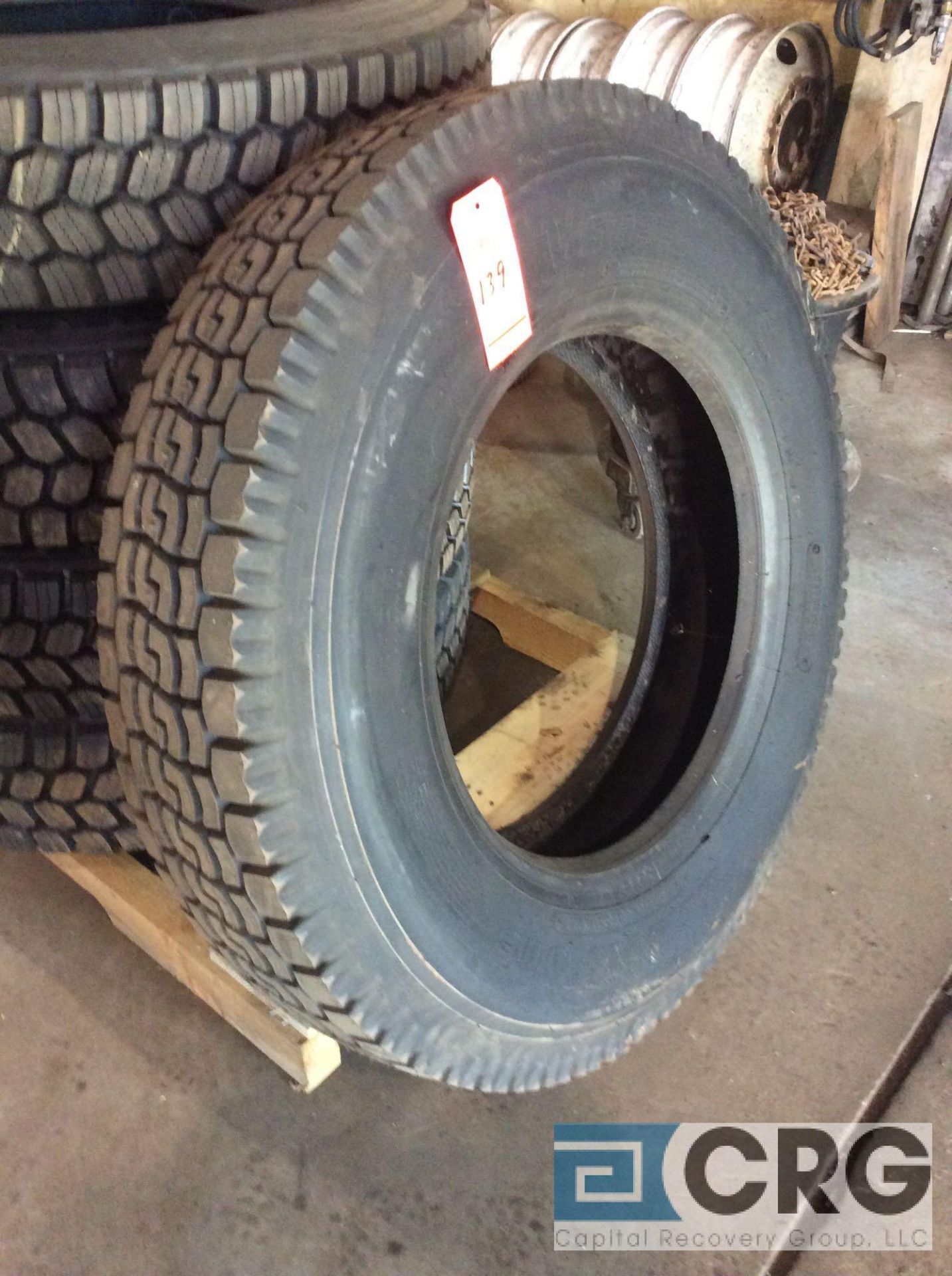 Bridgestone retread 11R245 truck tire