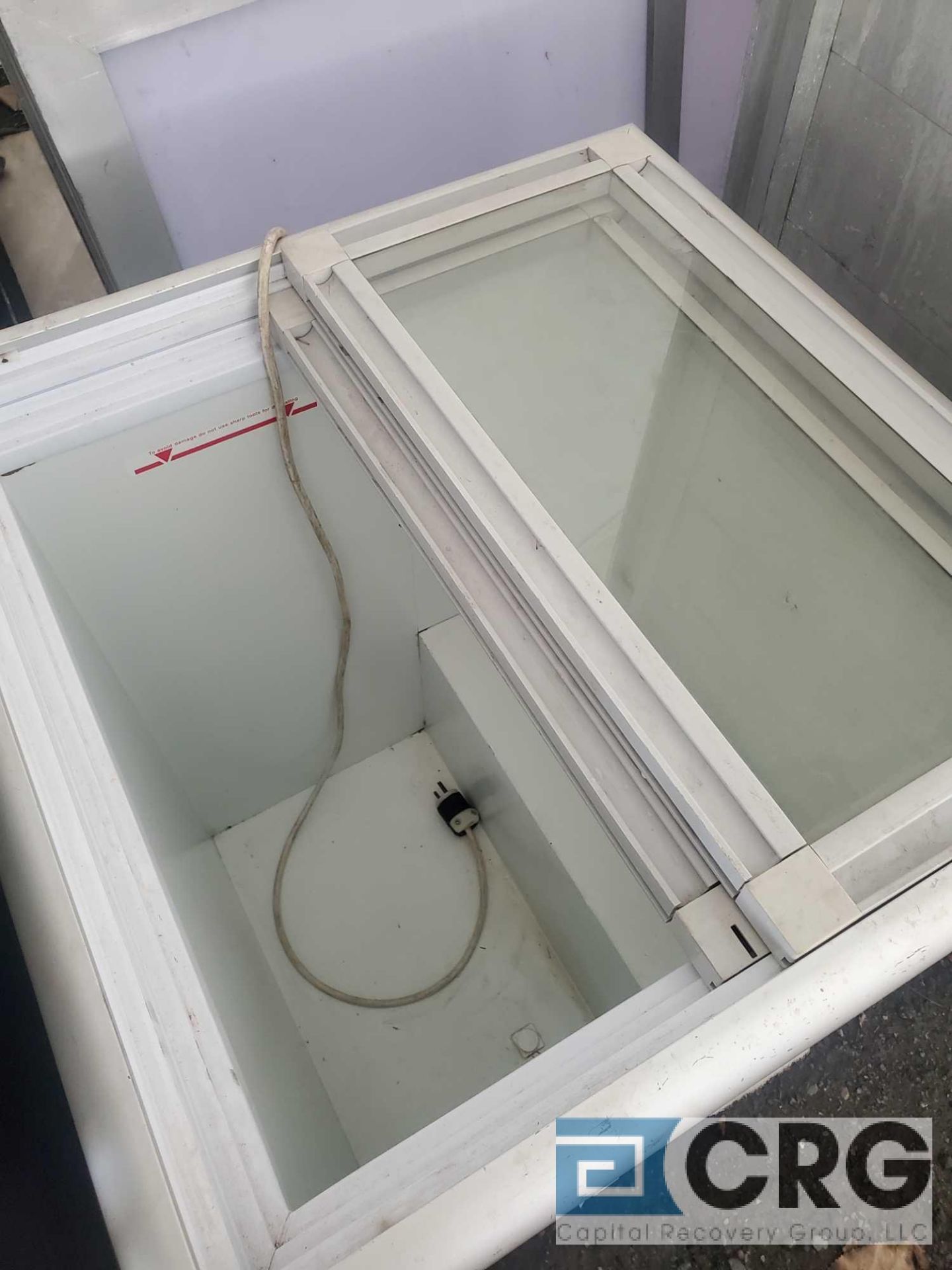 Portable 24 X 24 reach in freezer with sliding top - Image 2 of 2