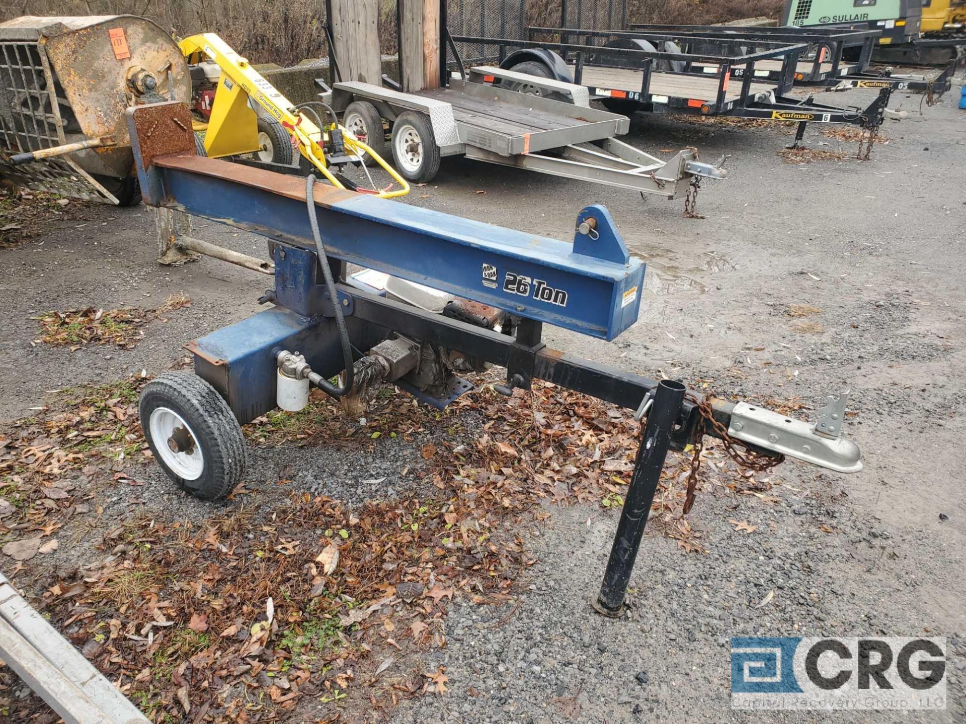 Iron and Oak tag-a-long hydraulic log splitter 26 ton, with Honda gas engine (FOR PARTS OR - Image 2 of 3